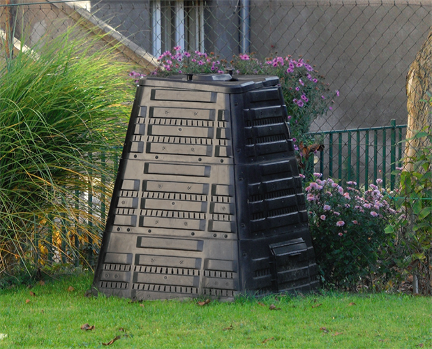 Přijďte si pro kompostéry, zbývá ještě 50 kusů