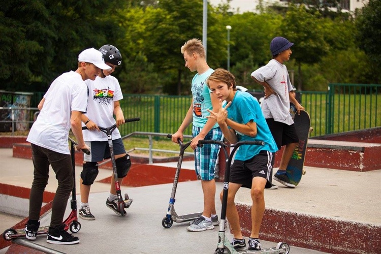 Městská část Praha 10 pořádá 5. října příměstský tábor pro děti ze základních škol, které zřizuje
