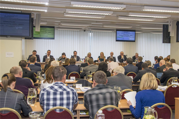 Zastupitelstvo Prahy 10 schválilo rozpočet na rok 2019