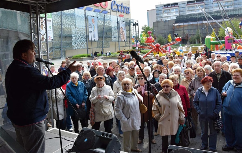Praha 10 vylosovala týdenní pobyty pro seniory na Lipně