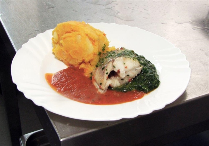 Ve školních jídelnách Prahy 10 je ryba jednička