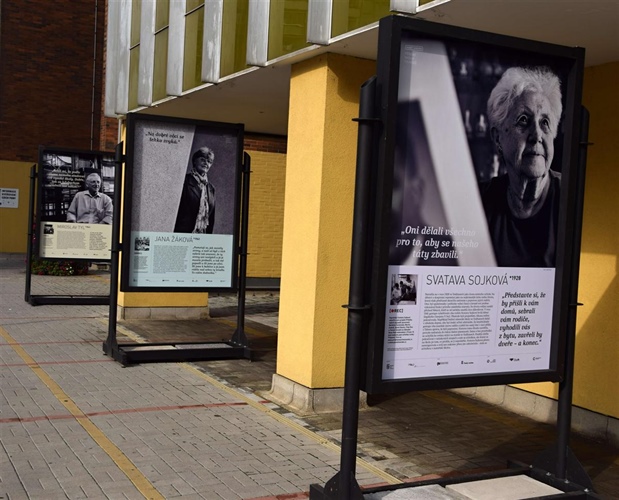 V okolí radnice znovu ožily vzpomínky pamětníků z Prahy 10